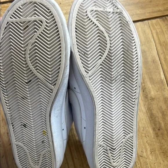 Nike all white blazers - Picture 8 of 13